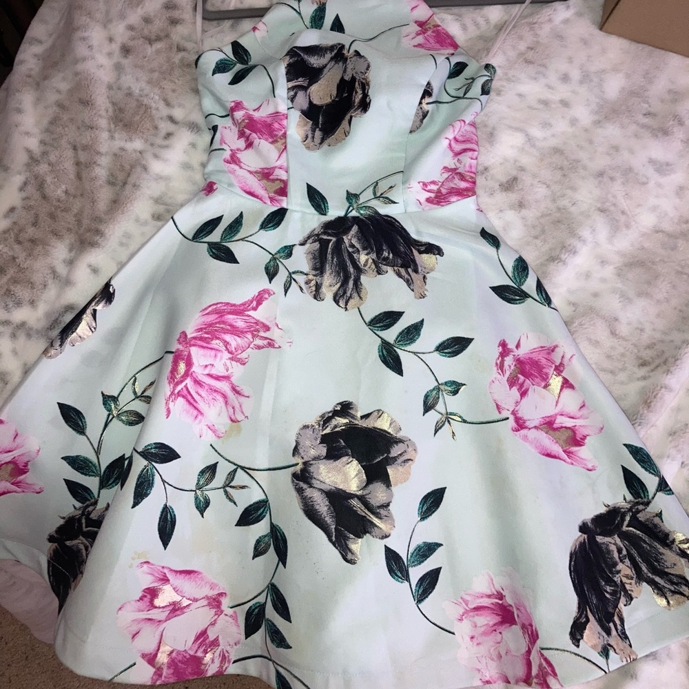 Spring Easter dress 🌷💫🖤